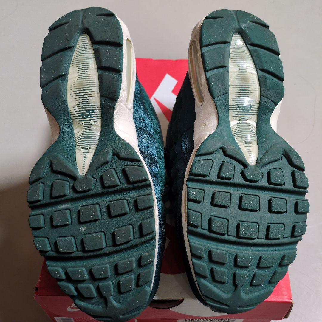 Nike Air Max 95 グリーン　ベルベット