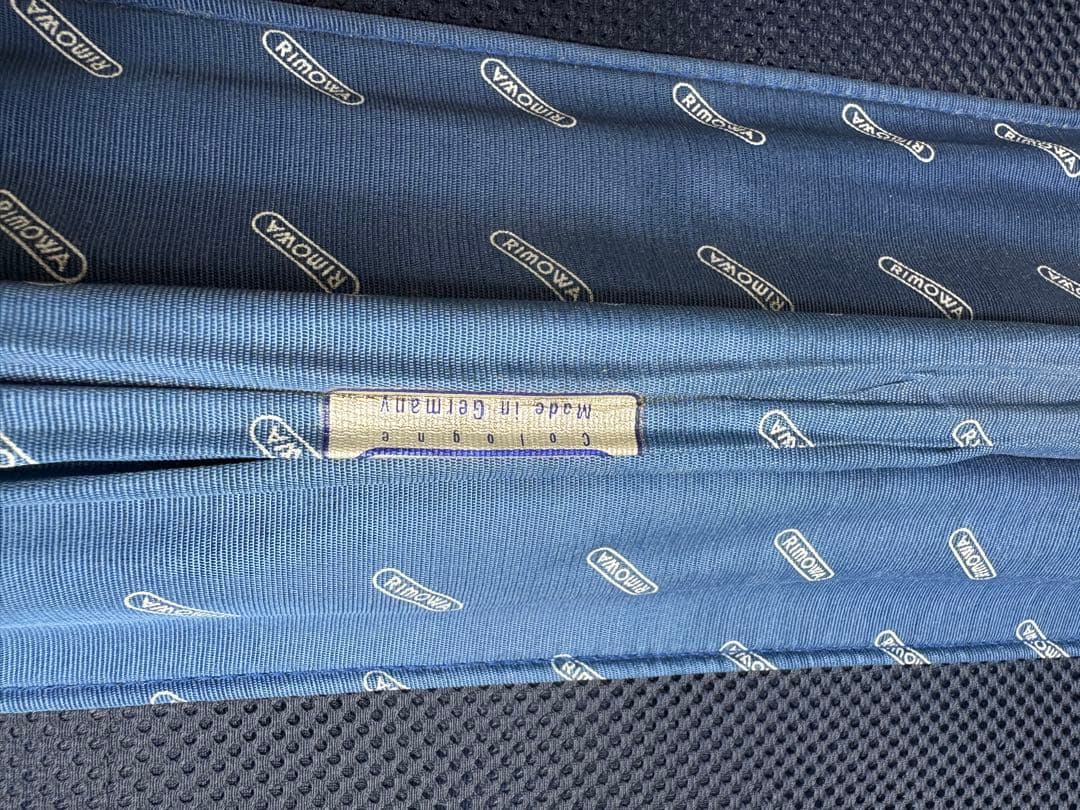 廃盤RIMOWAトパーズ　シルバーインテグラル　32L 2輪　機内持込み