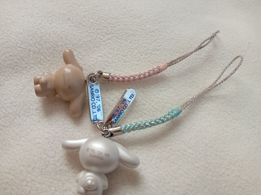 ハローキティ 根付け　シナモロール　開封済み