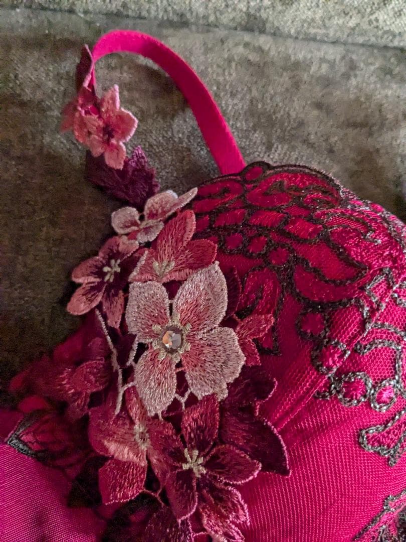 紅*て様 ワコール、サルート、02グループ、ブラC75、レースショーツLサイズ。