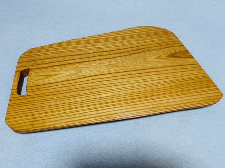 最高級欅 一枚板　オシャレまな板　カッティングボード　クリスマス用品ハンドメイド
