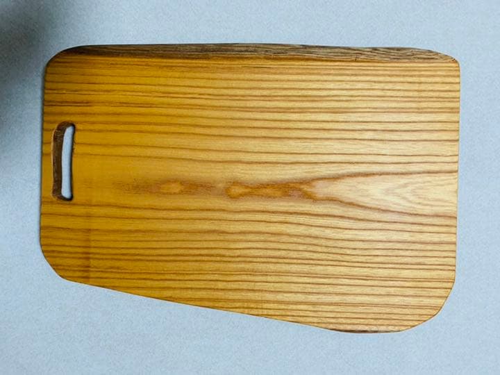 最高級欅 一枚板　オシャレまな板　カッティングボード　クリスマス用品ハンドメイド