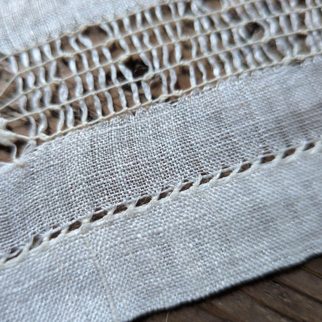 クリスマス前SALE！今日迄　希少フランスアンティーク　刺繍とレース編みドイリー