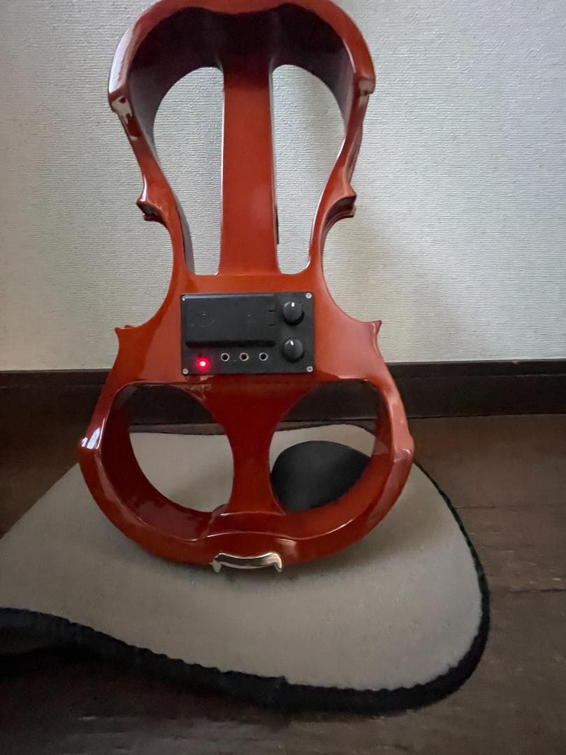 エレキバイオリン　４／４サイズ