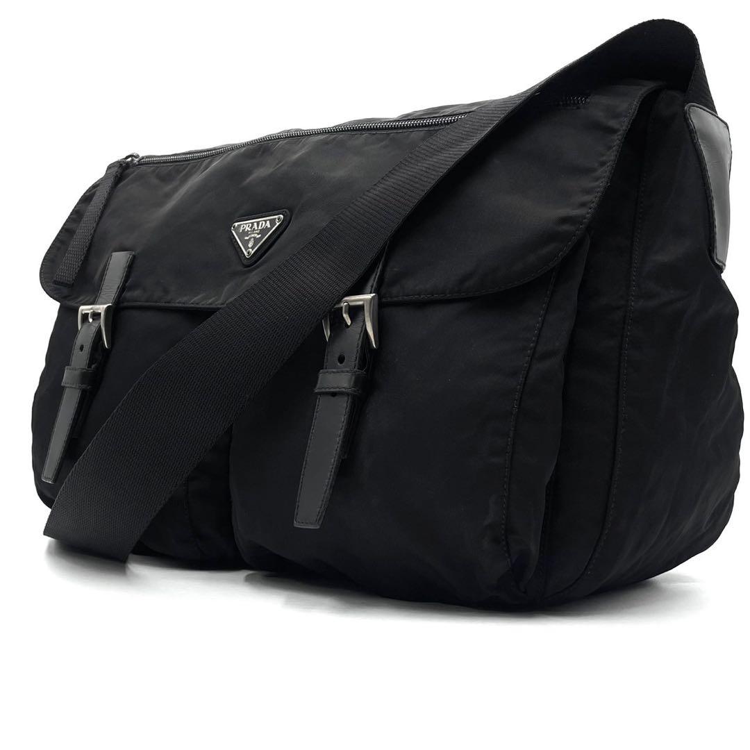 【美品】プラダ 三角ロゴ メッセンジャーバッグ 白タグ ショルダー ブラック