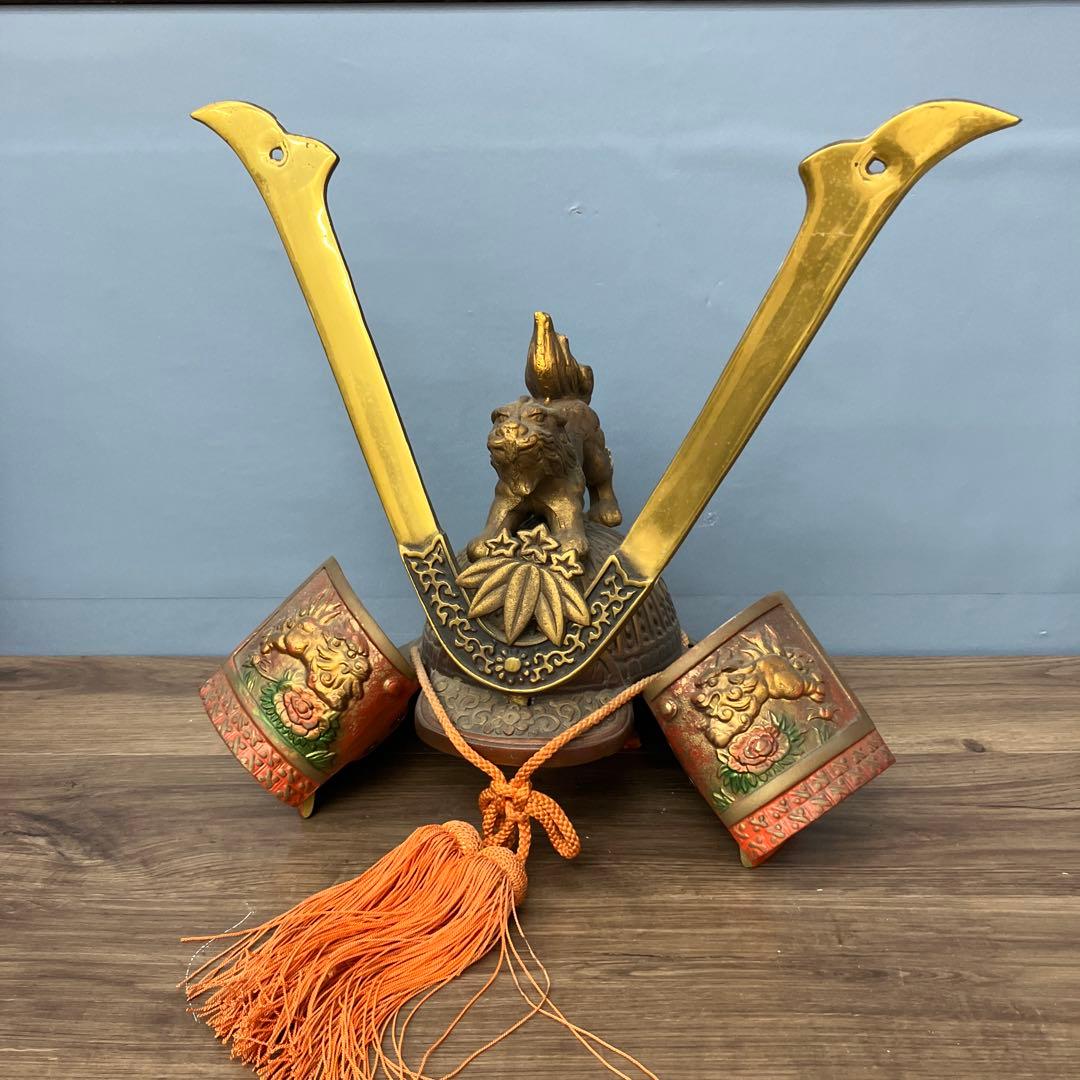 E-壁 特大 兜飾り 置物 鍬形 獅子 金色 五月人形 端午の節句 飾り物
