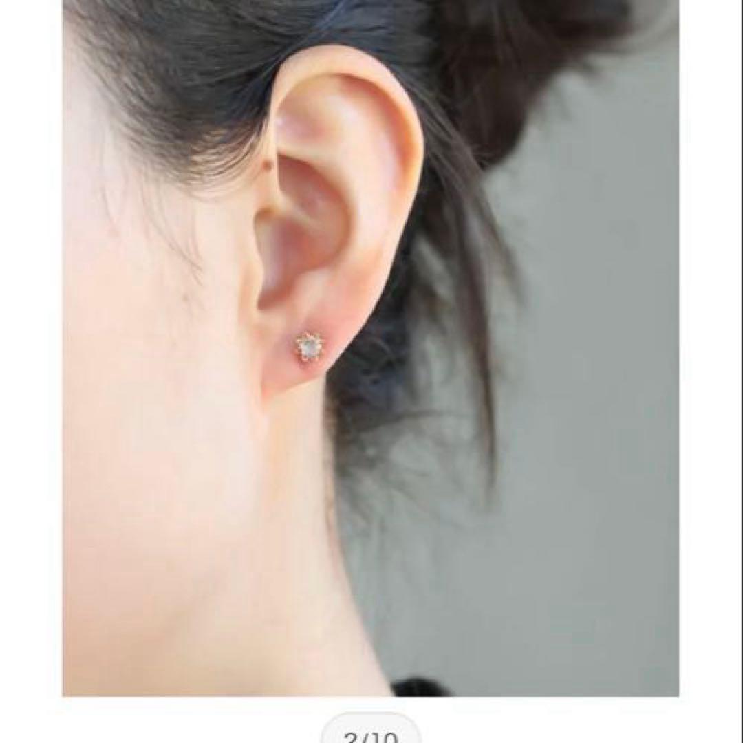 ノワールドプーペ　K10 ロイヤルブルームーンストーン フラワーピアス