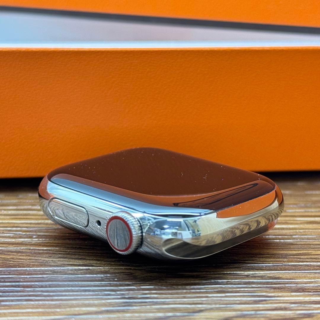 2495 極美品　Apple Watch series7 シルバー　セルラー