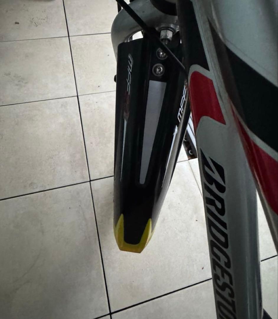 ブリヂストン クロスファイヤージュニア 22インチ (引取り限定)