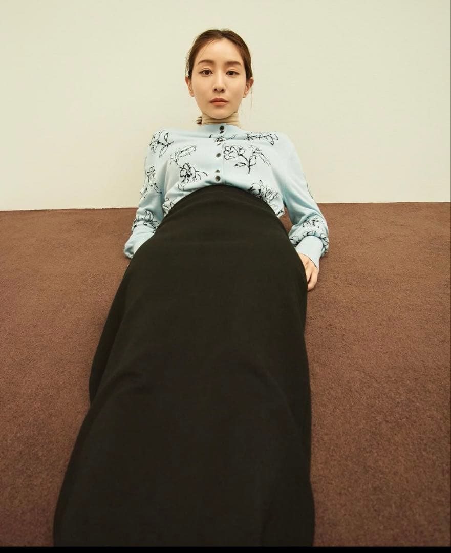 【田中みな実コラボアイテム】CLANE ストレートニットタイトスカート　サイズ2