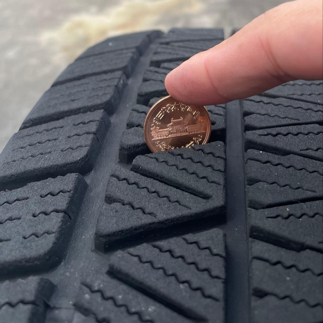 265/65/R17 ブリヂストン スタッドレス　17インチ ホイールセット