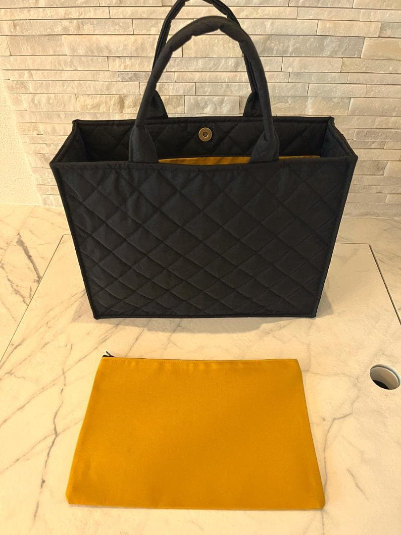 お受験バッグ　黒　自立　保護者会　お稽古バッグ　トート　キルティング　ポーチ付