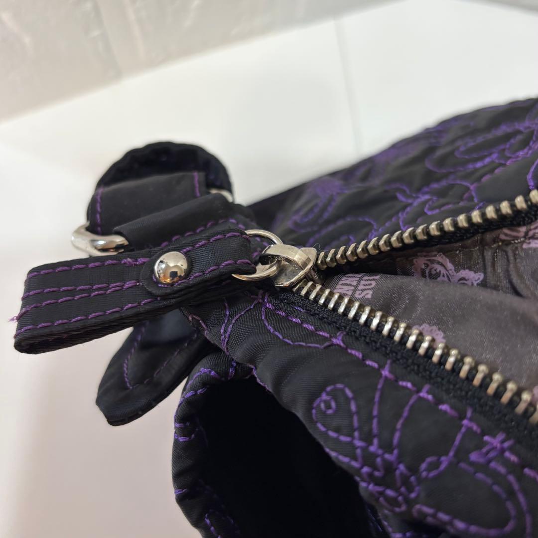 ANNA SUIアナスイ ショルダーバッグ　　キルティング 刺繍 黒紫バタフライ