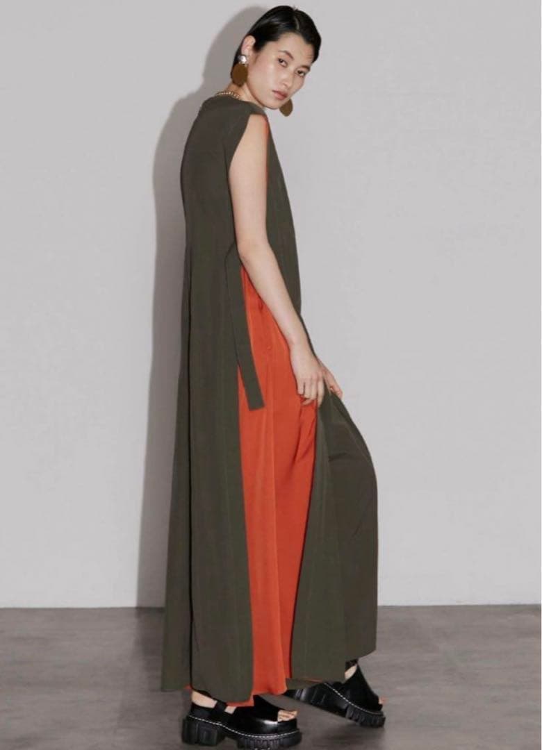 アンスリード un3d　サイドフレアワイドオールインワン❣️