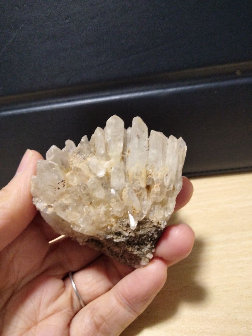 秋田県荒川鉱山水晶　国産鉱物　天然水晶　国産鉱物　番号1