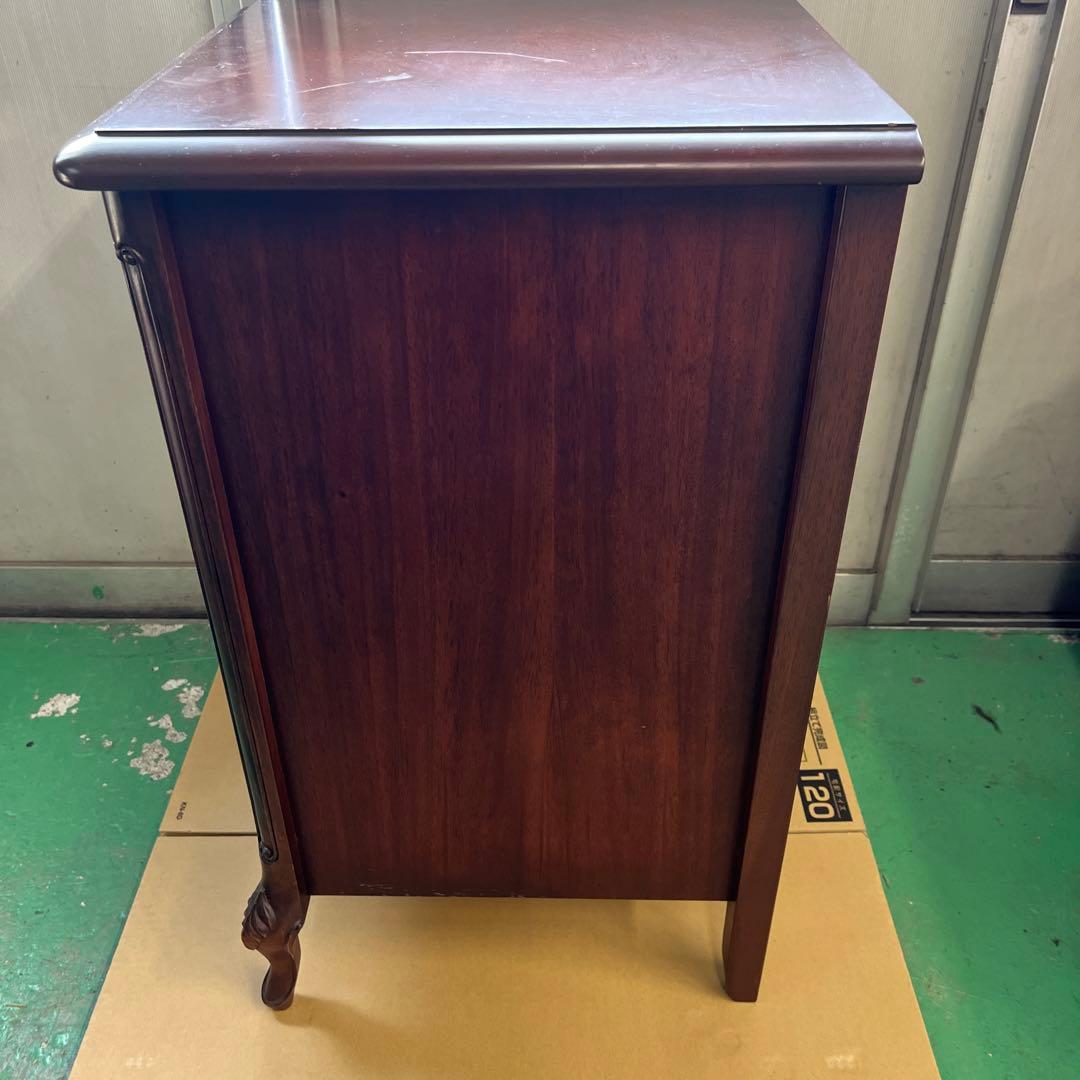 Sri Tokai 東海家具　クラシックスタイル　猫脚　サイドチェスト　3段