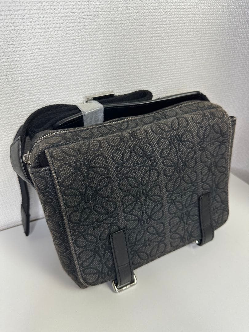 LOEWE ロエベ ミリタリー メッセンジャーバッグ リペア済み24/8