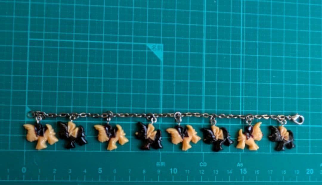 ベークライト テリア犬 ブラウンとベージュ ブレスレット ヴィンテージ 希少