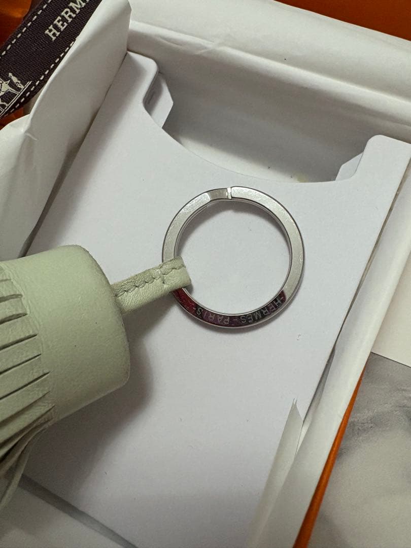 エルメスHERMES カルメン キーリング ラムスキン