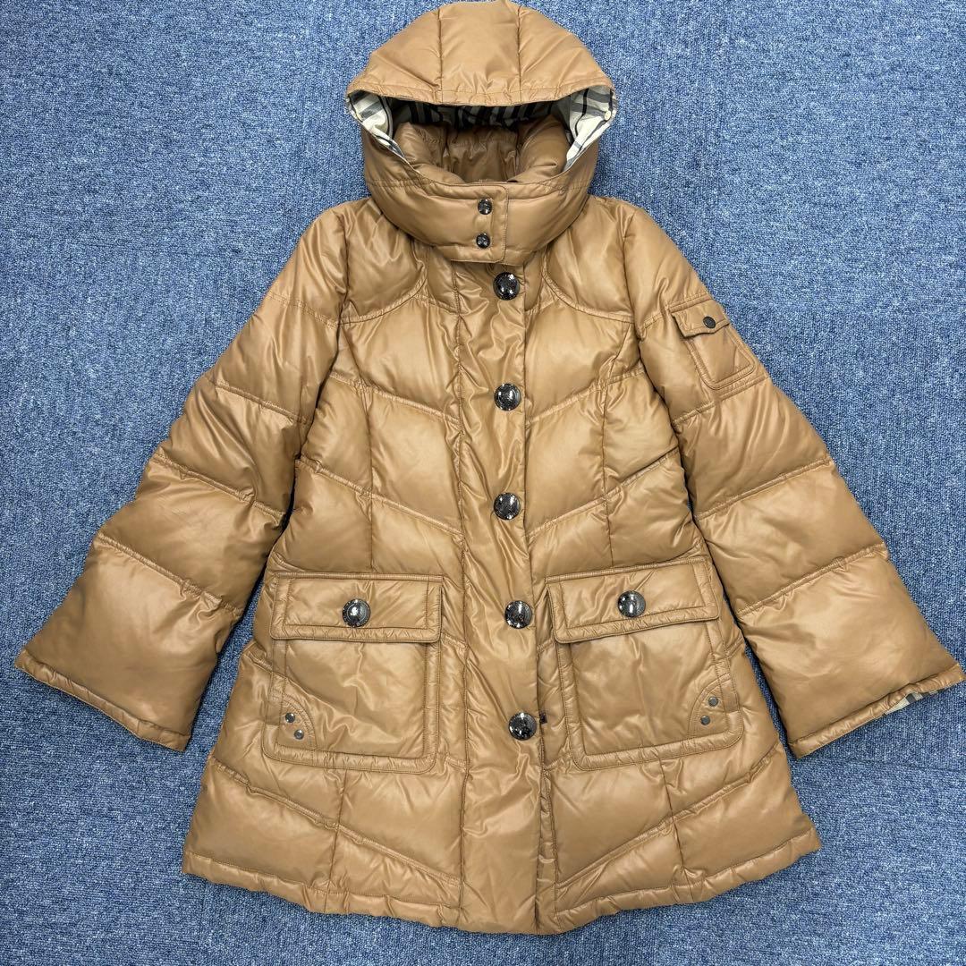 秦*琳様 バーバリーブルーレーベル　ダウンコート　フード付き　ノバチェック　大き