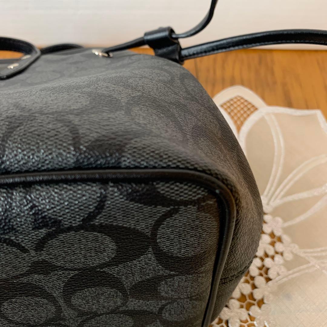 極美品⭐️ほぼ未使用品【❤️COACH♡コーチ】PVCシグネチャー黒トートバッグ