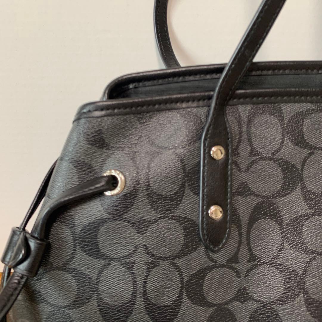 極美品⭐️ほぼ未使用品【❤️COACH♡コーチ】PVCシグネチャー黒トートバッグ
