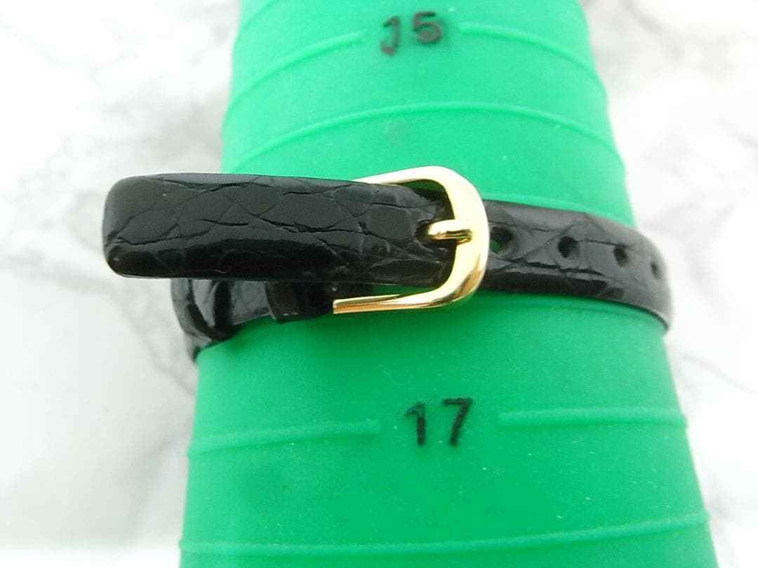 美品　イヴサンローラン　YSL　飾りベゼル　ベルト新品　レディース　ウォッチ