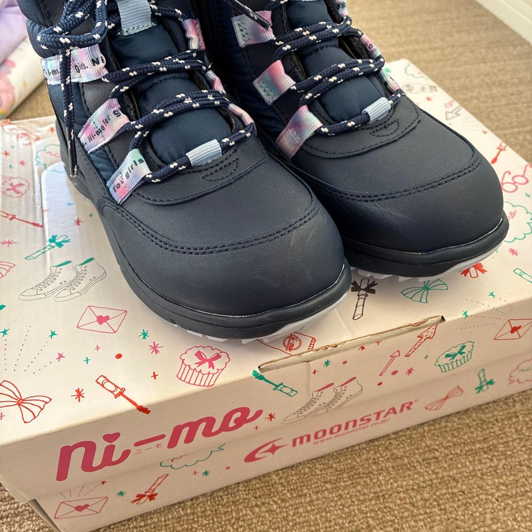 2万相当♡110サイズ♡４点セット♡子供用スキーウェア・シューズ・帽子・手袋