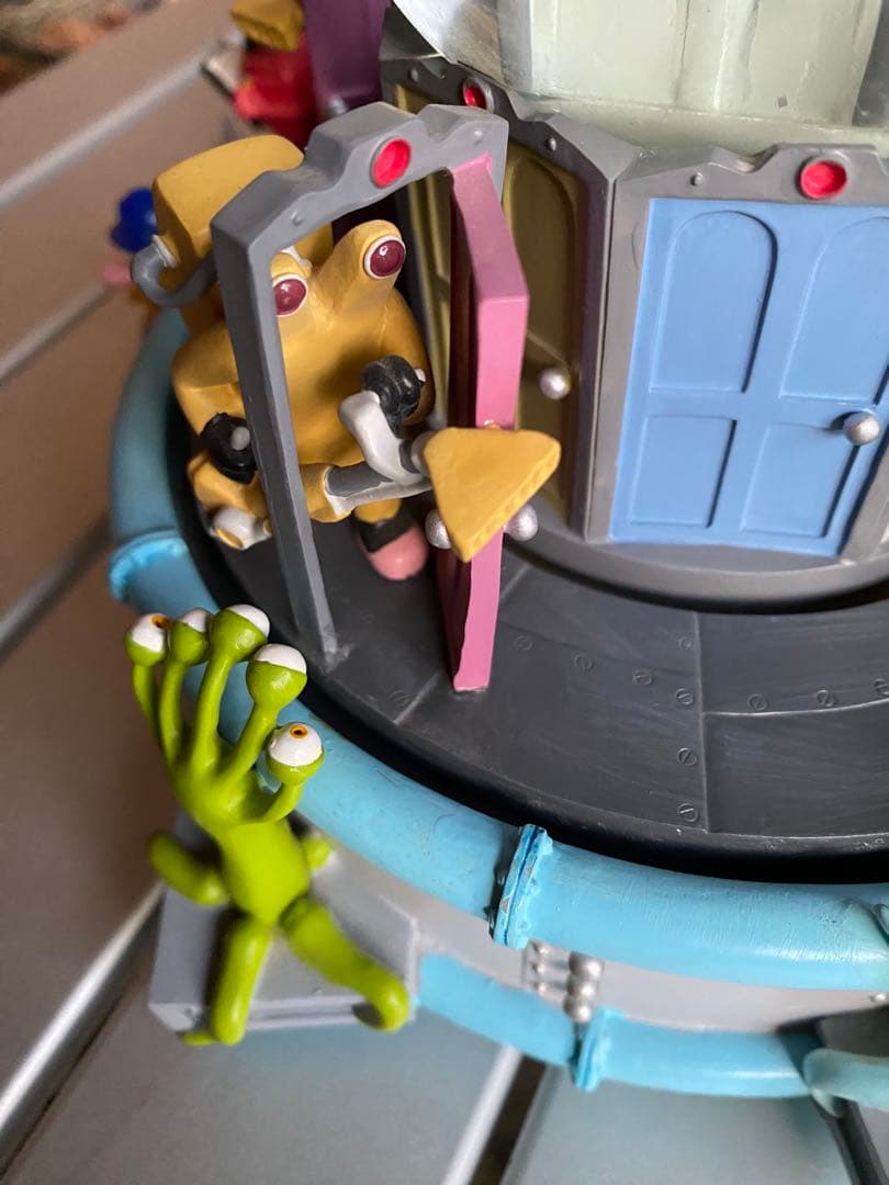 モンスターズ・インク スノードーム　オルゴール　フィギュア　ディズニー　レア