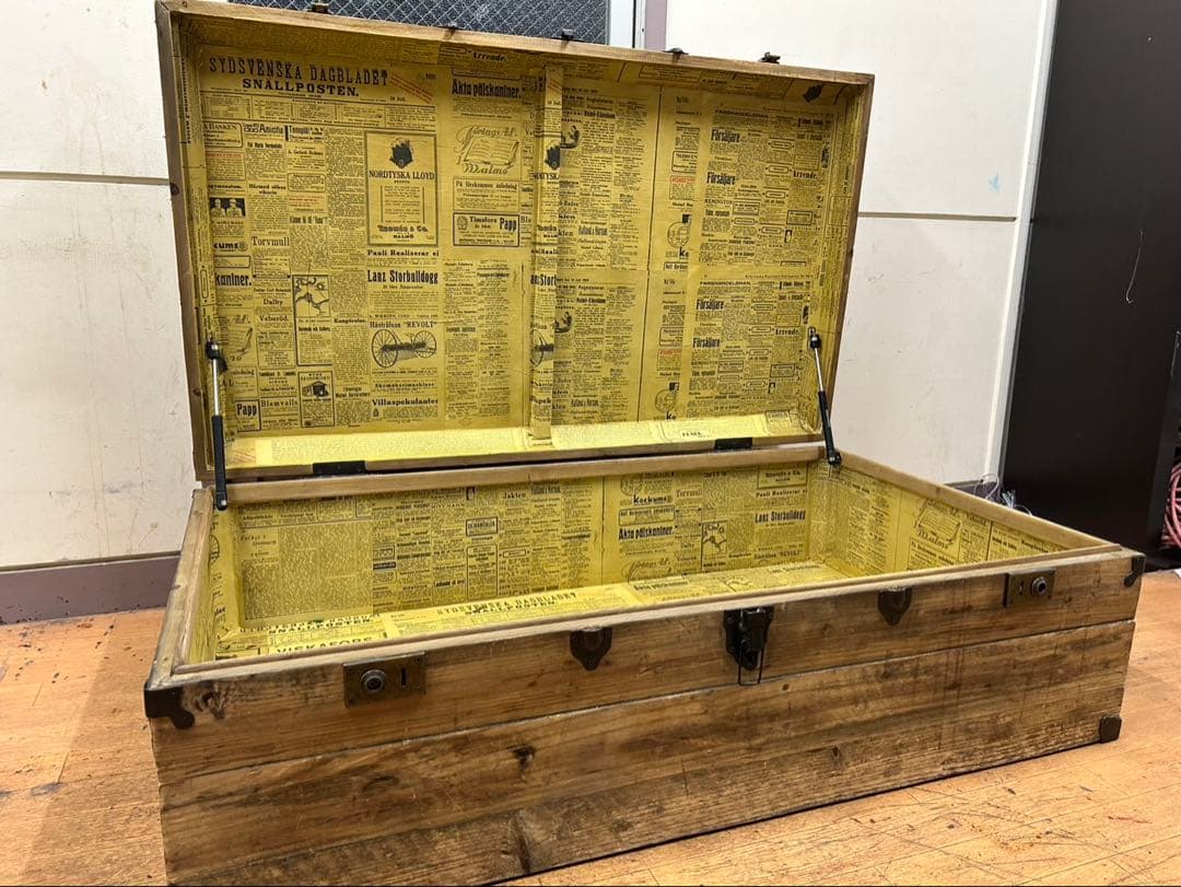 【ヴィンテージ】アンティーク　トランク　テーブル