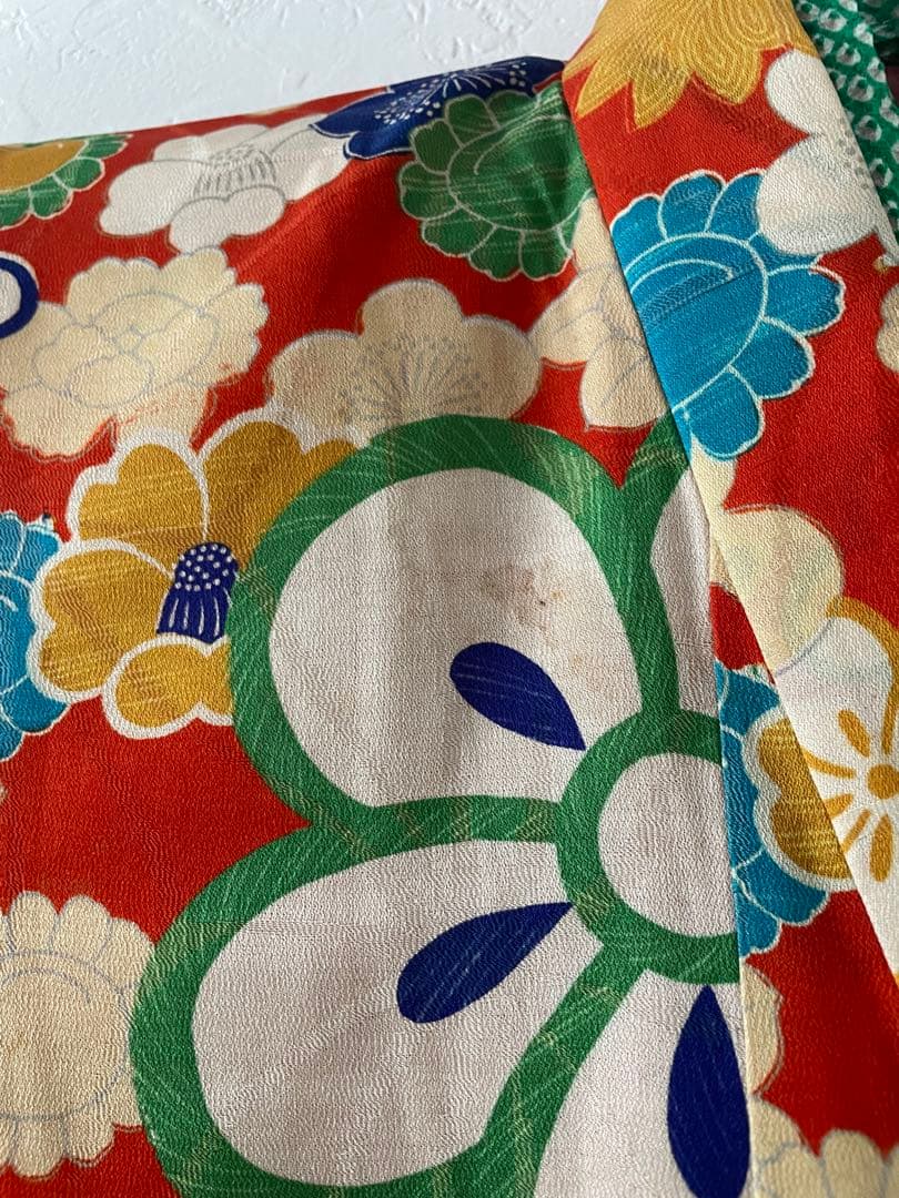 七五三　3歳　アンティークお着物セット　正絹白無地被布　髪飾り付き