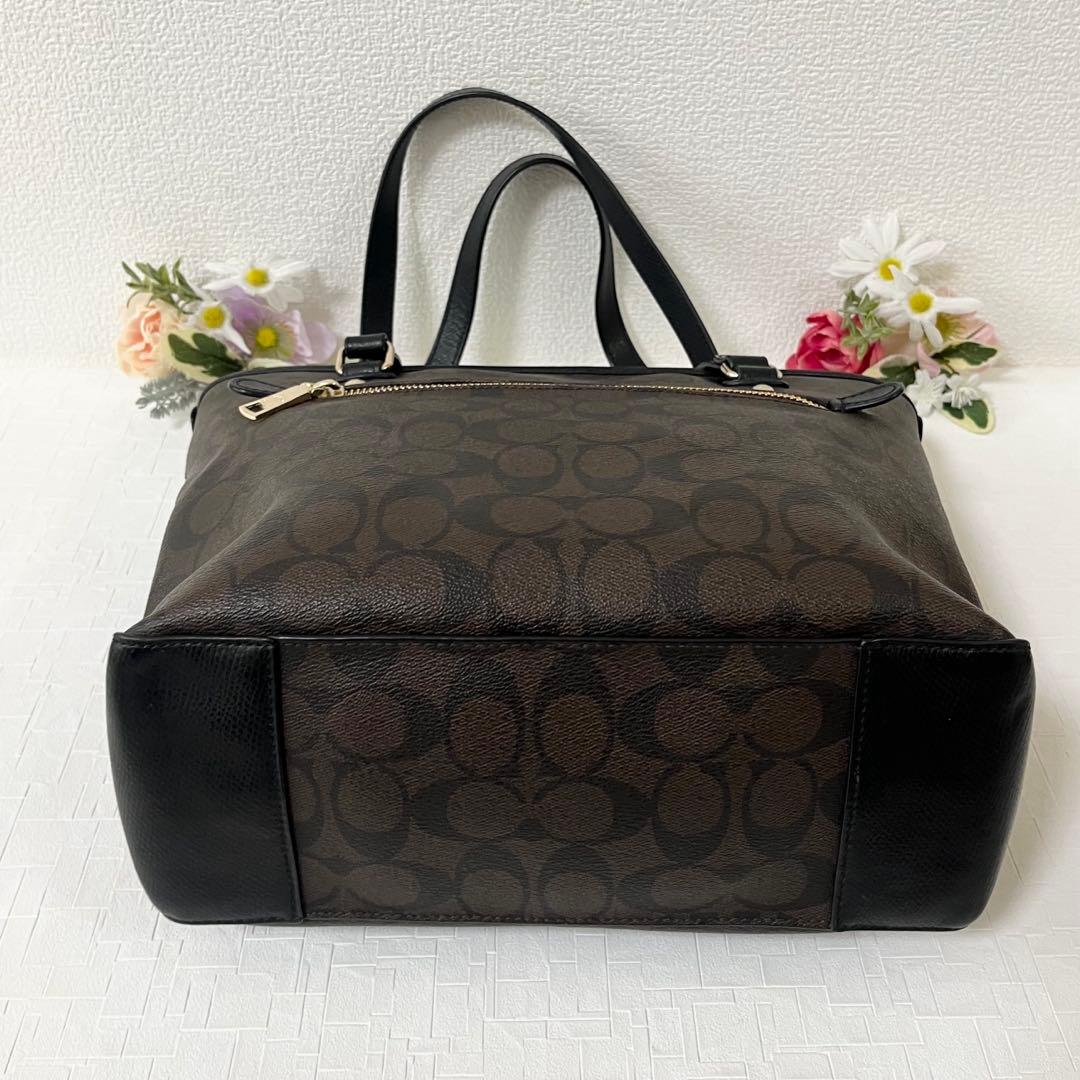 美品★COACH コーチ トートバッグ 肩掛け シグネチャー ブラウン チャーム