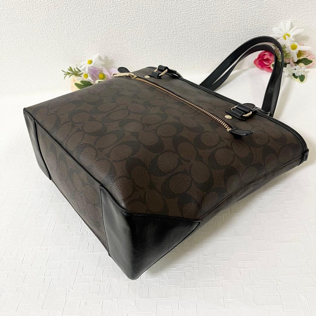 美品★COACH コーチ トートバッグ 肩掛け シグネチャー ブラウン チャーム