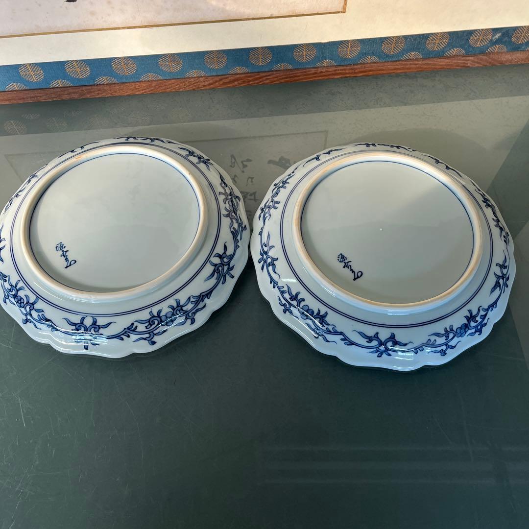 源右衛門　古伊万里風染錦唐花　大皿２枚 22㎝