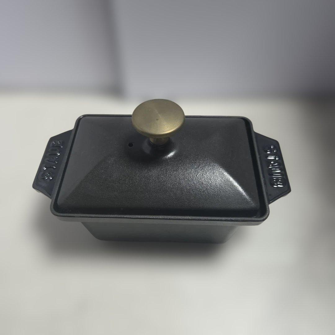 STAUB ハーフテリーヌ　ブラック （箱あり）