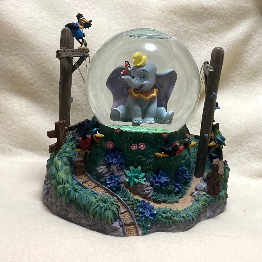 ディズニー　ダンボ　カラス　スノーグローブ　スノードーム　置物