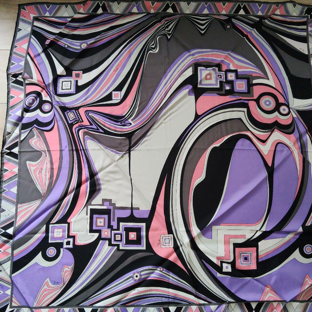 EMILIO PUCCIシルク100%スカーフ