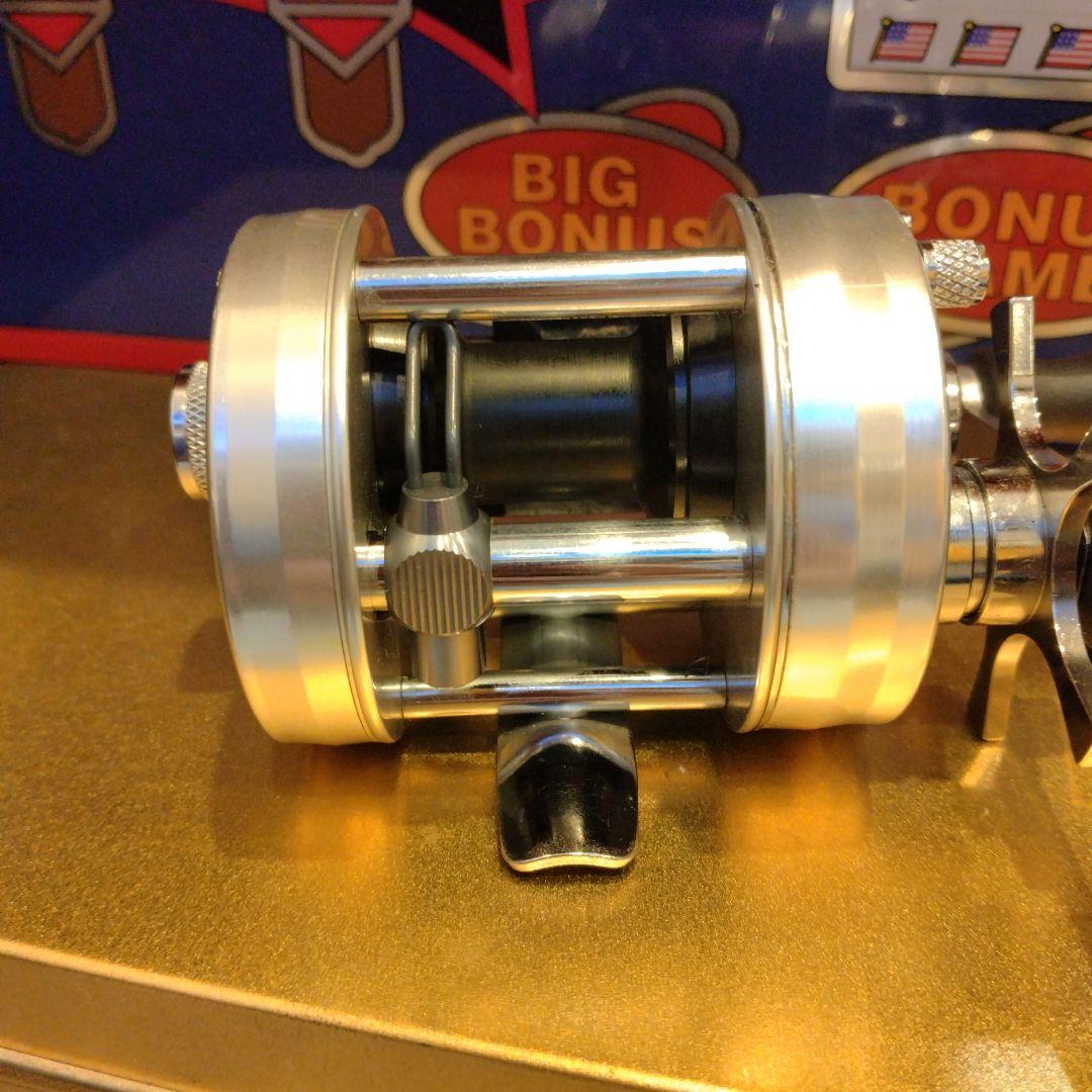 ABU Ambassadeur 2601C iAR　美品