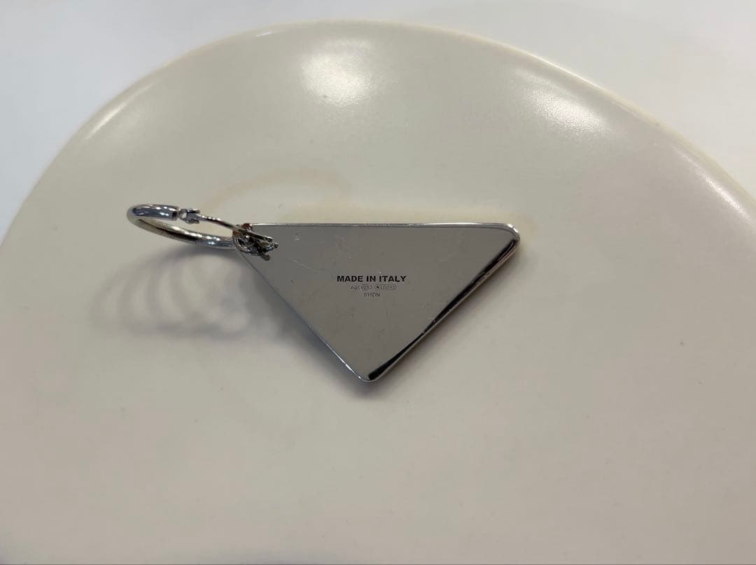 【5月末まで販売】PRADA メンズ ピアス 片耳