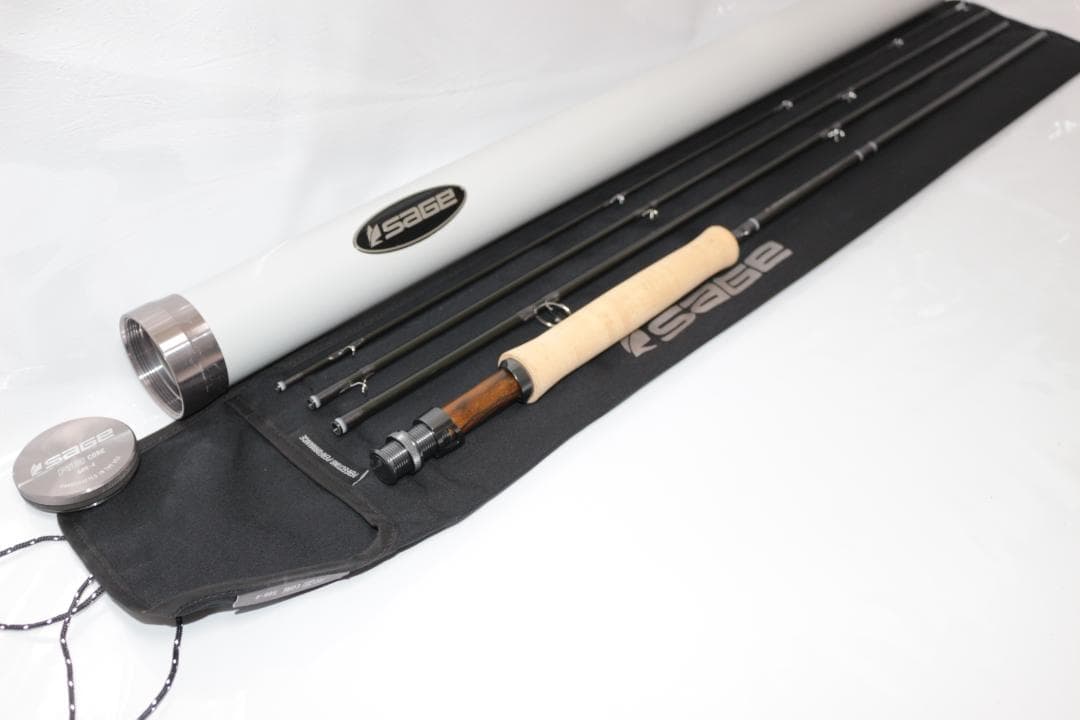 セージ　Sage　R8 Core　8.5ft　5番　竿袋&ケース付き　未使用