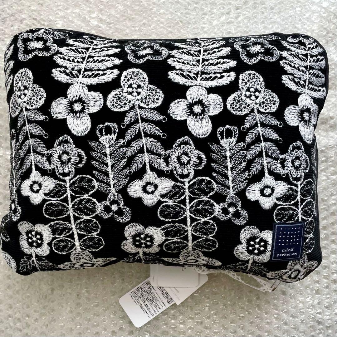 ミナペルホネン gnocchi cushion swing garden /S