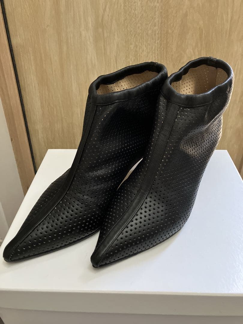 最終値下げ！ネブローニ美品◇ショートブーツ◇37 ブーティ　サンダル