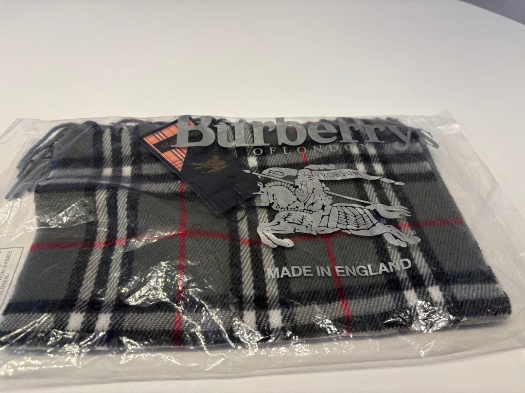 新品未使用　タグ付き　Burberry グレー チェック マフラー 新品