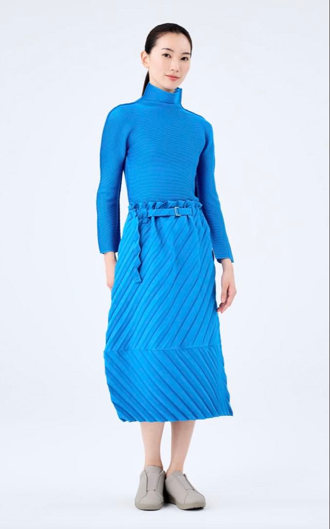 me イッセイミヤケ スカート 今年1月発売⭕️新品 未使用⭕️最終値下げ中