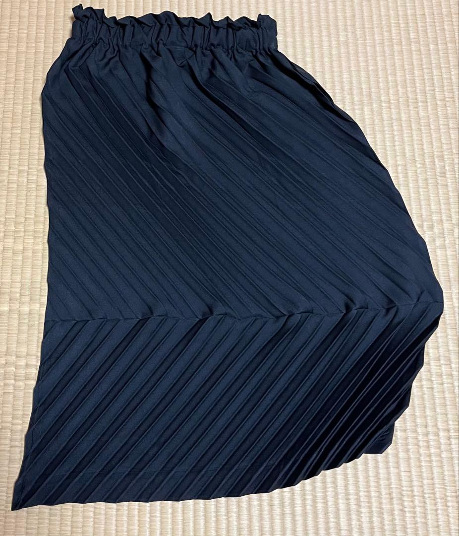 me イッセイミヤケ スカート 今年1月発売⭕️新品 未使用⭕️最終値下げ中
