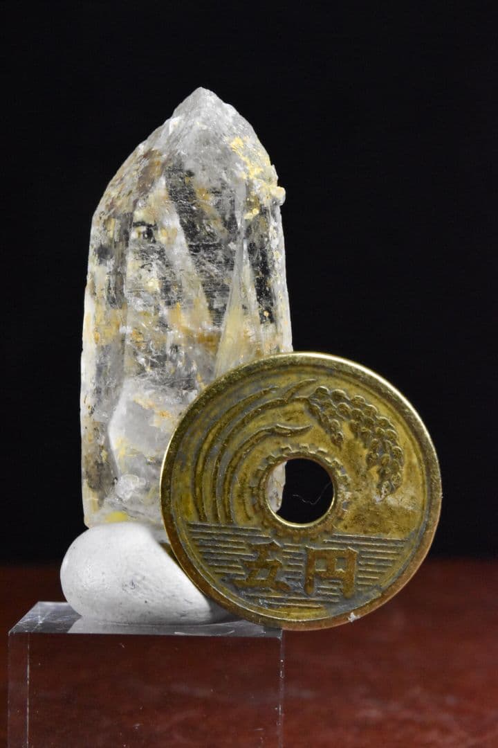 山梨県 黒平産 針入り水晶