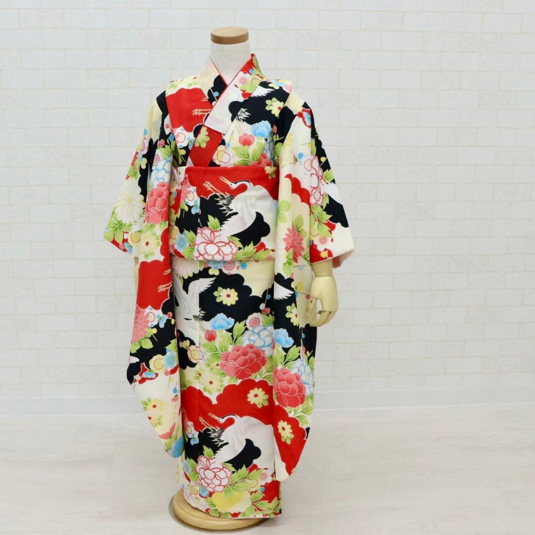 七五三　四つ身　四身　子供　キッズ 着物 鶴　花柄 7歳　古典　レトロ　モダン