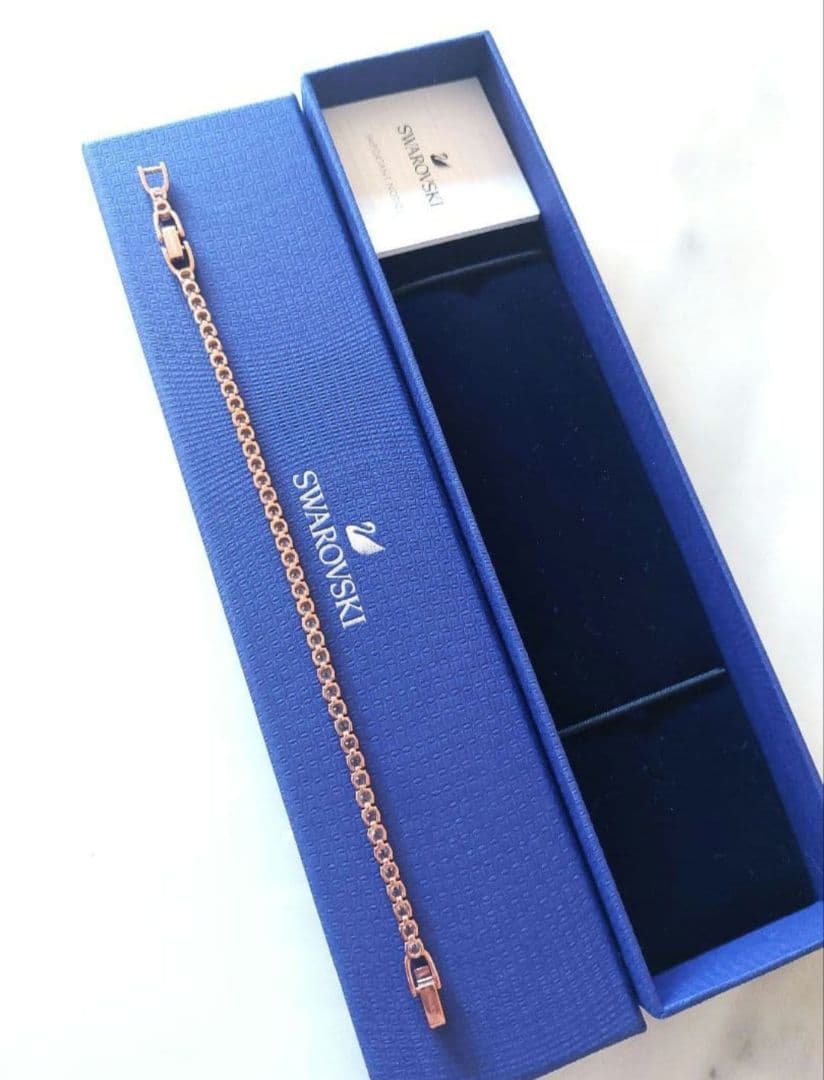 ほぼ新品 SWAROVSKI テニス Dluxe ブレスレット スワロフスキー