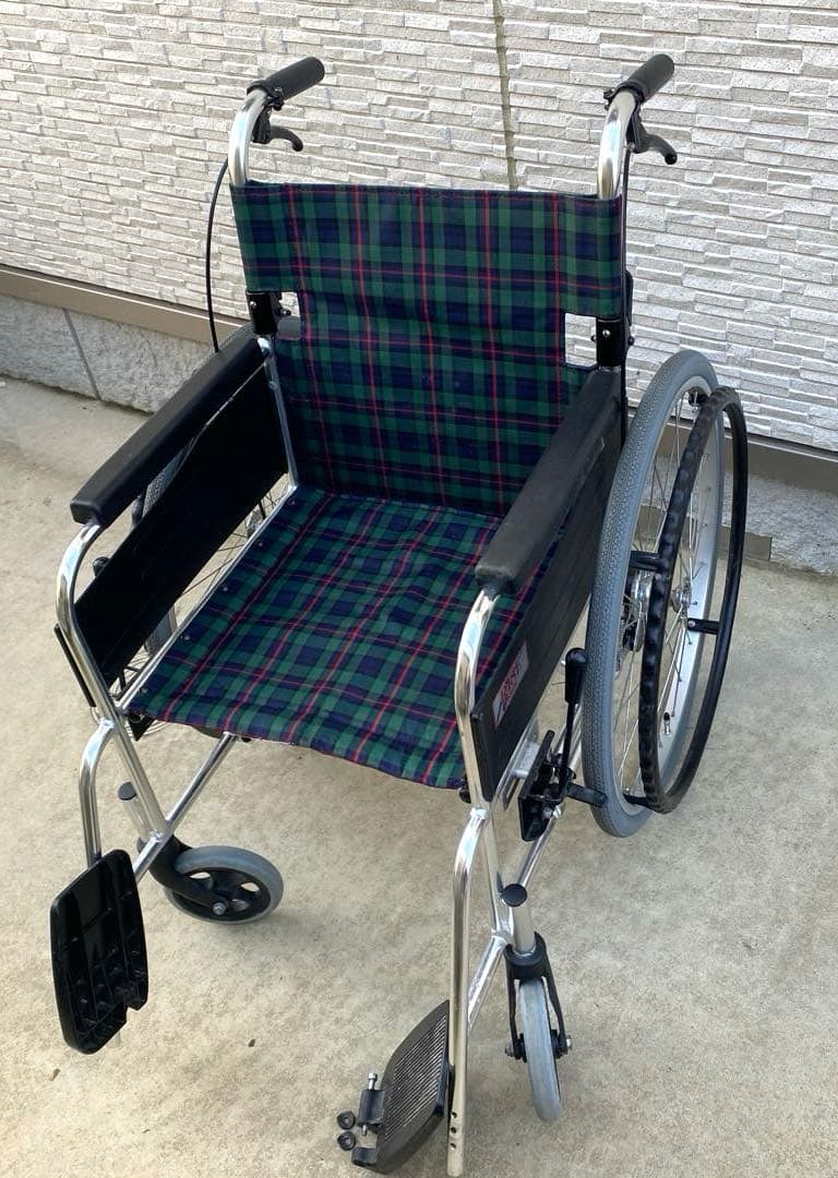 チェック柄 アルミ介助用車椅子　折りたたみ