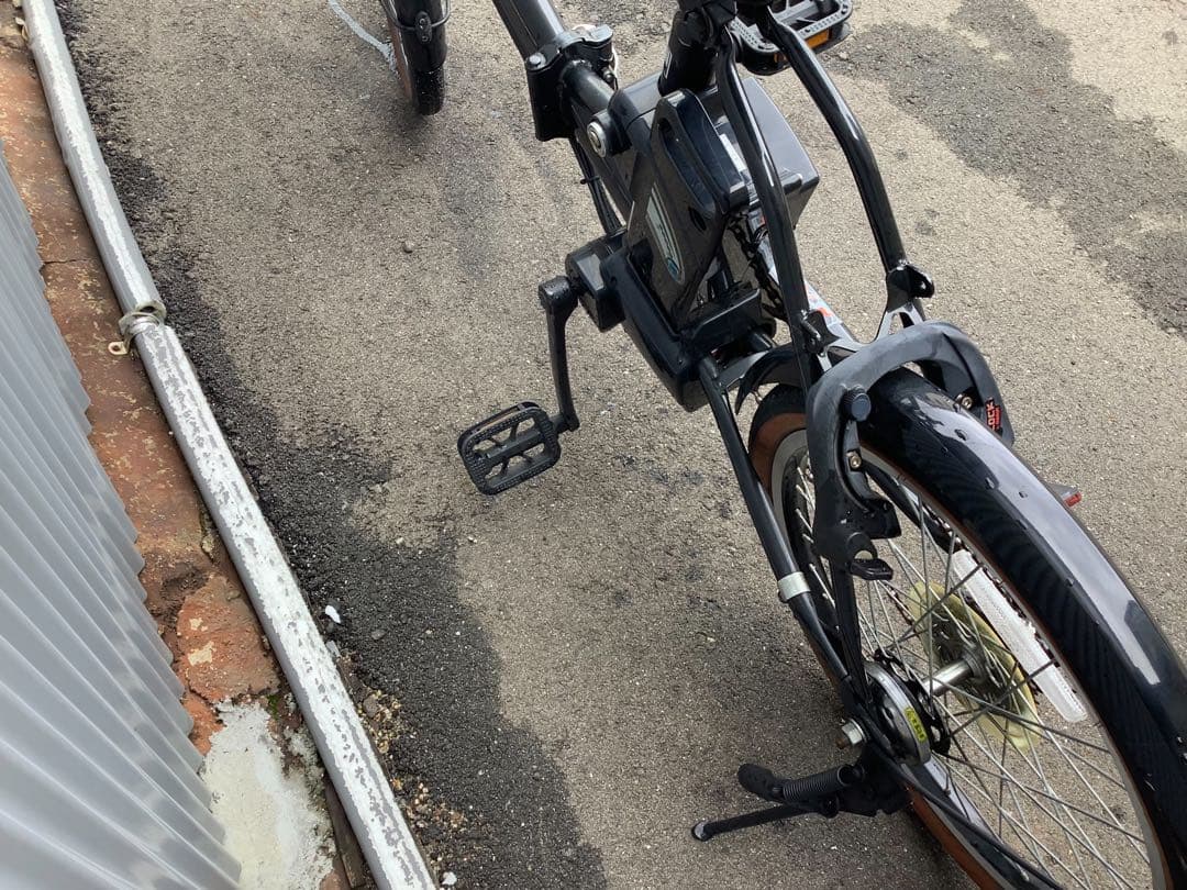 ベルテック新機種電動アシスト自転車折りたたみ20インチ　ブラックボディー